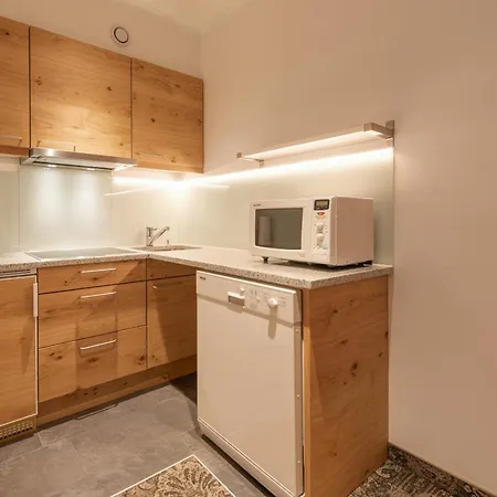 Acksteiner 3* Санкт-Антон-ам-Арльберг